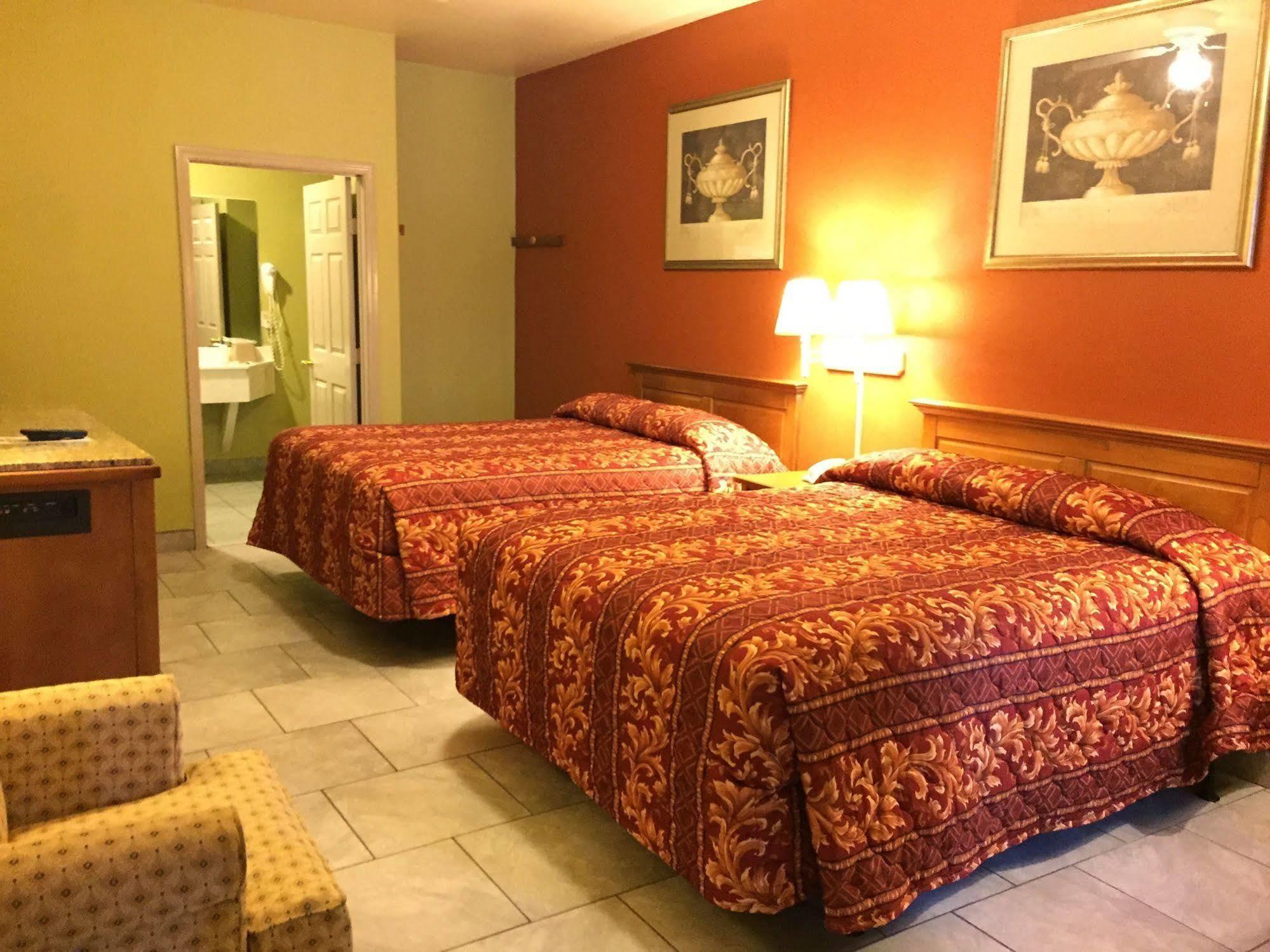 בראונסוויל Boca Chica Inn And Suites מראה חיצוני תמונה
